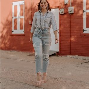 American eagle Mom jeans